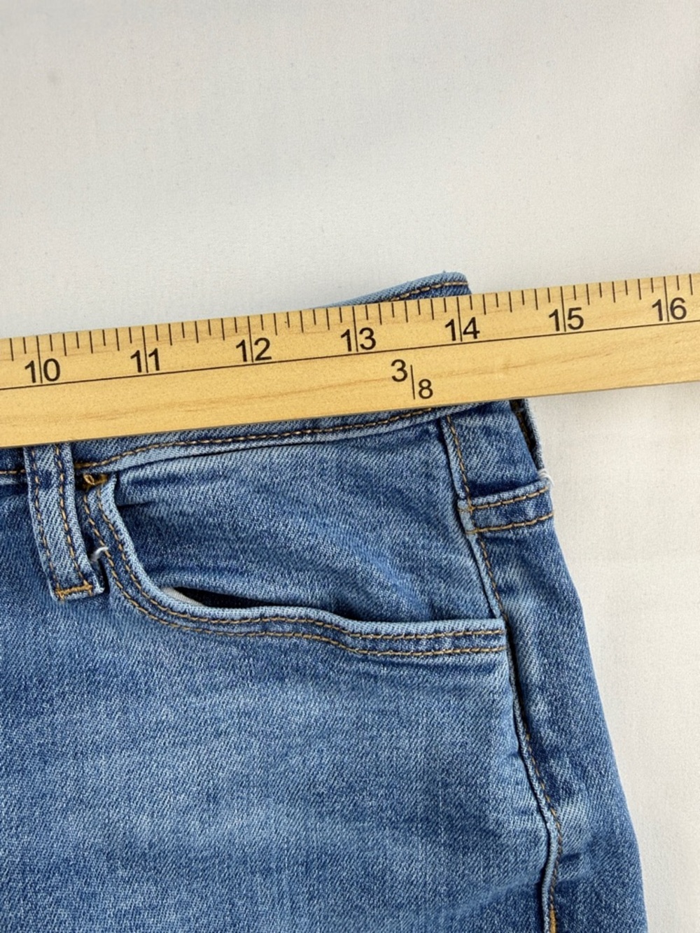 Universal Thread High Rise Straight Jeans – Size 28 - Picture 7 of 10